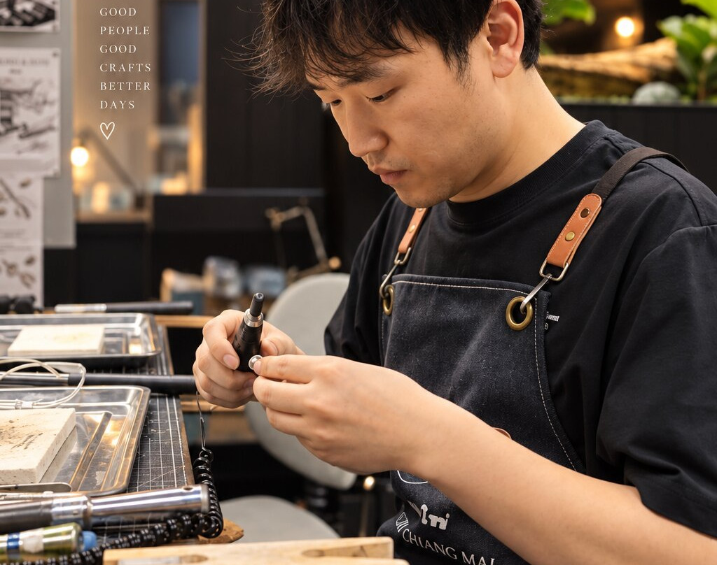Gems Gallery Chiang Mai-山甘烹必去景点
