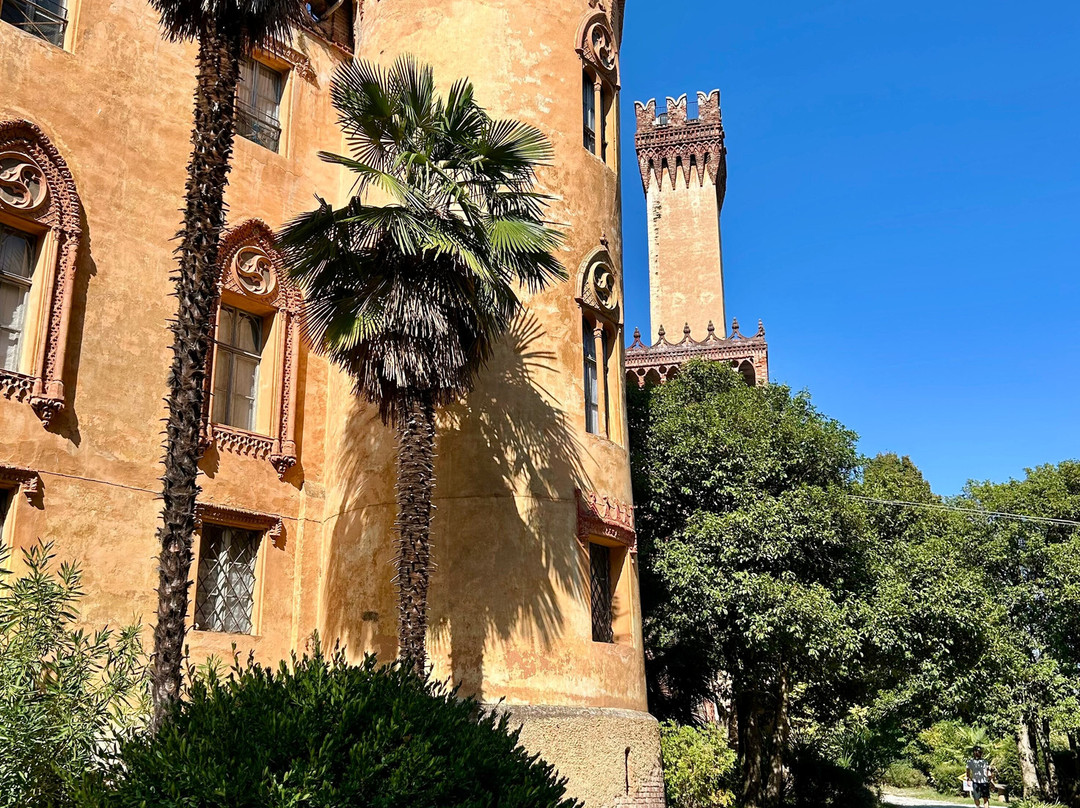Castello del Roccolo-Busca必去景点