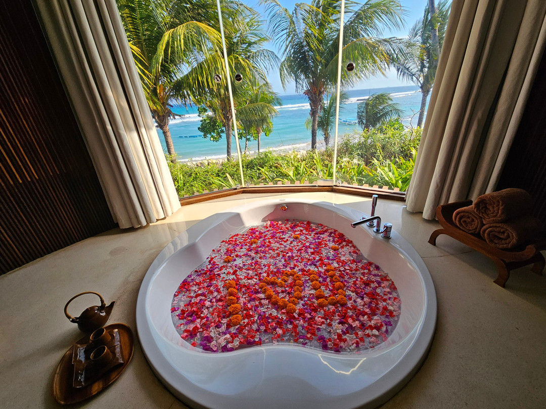 Ocean Spa at Candi Beach Resort & Spa-甘地达萨必去景点