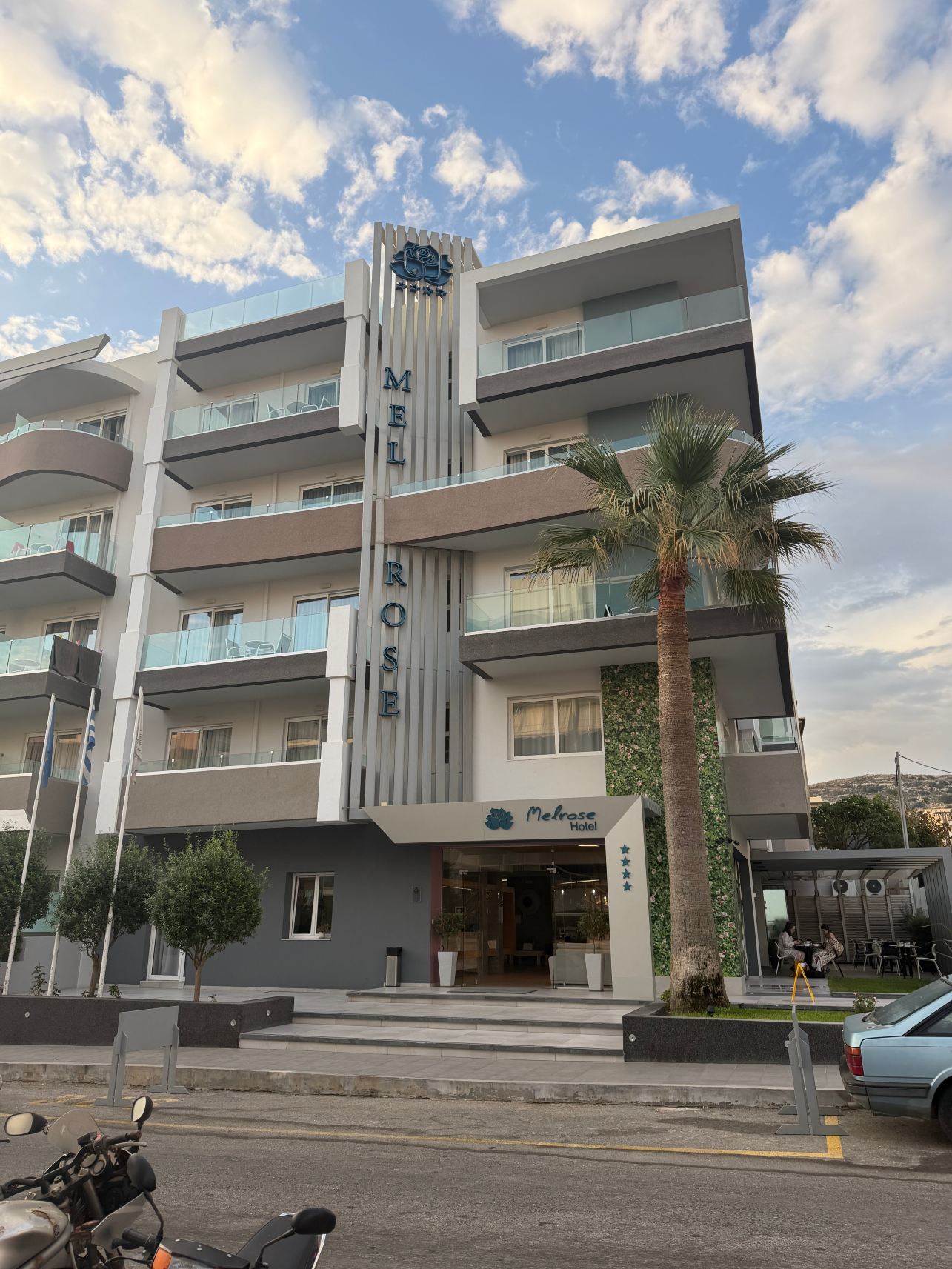 梅尔罗斯雷西姆农玛奇酒店-旅行者