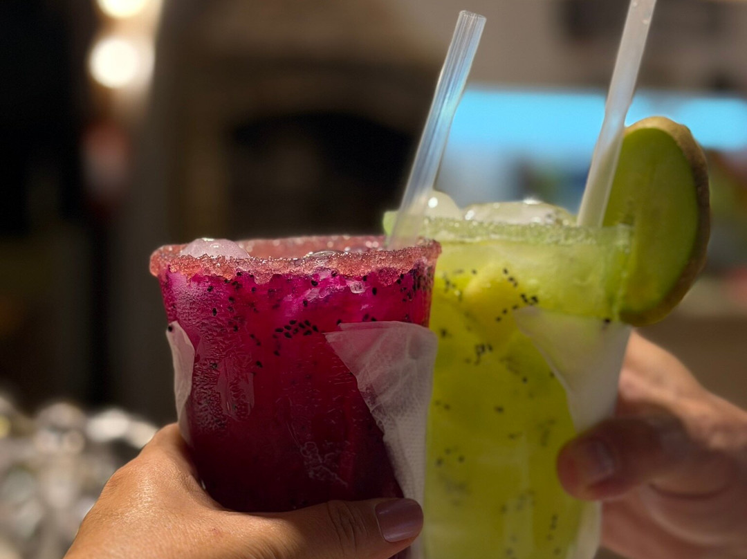 维拉花园酒店主图
