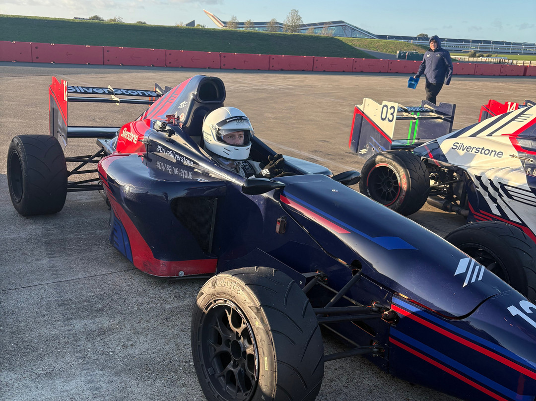 Drive Silverstone-Towcester必去景点
