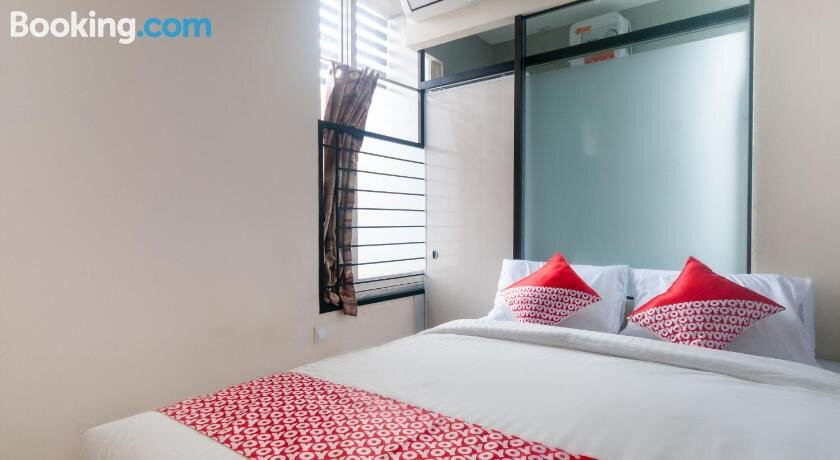 OYO 3216 Ellegan Residence