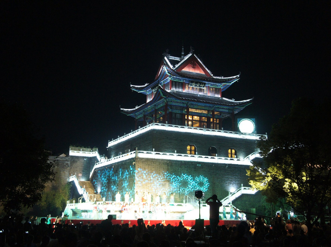 襄阳市旅游景点-仲宣楼