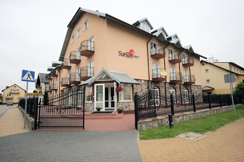 Karwia酒店住宿-Sunset