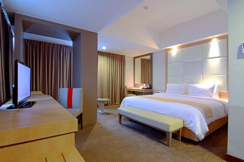 三宝垄酒店住宿-@HOM Hotel Simpang Lima by Horison