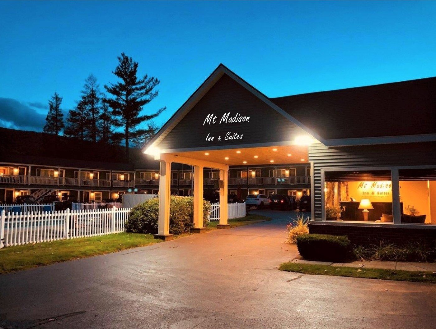 Mt Madison Inn & Suites-官方