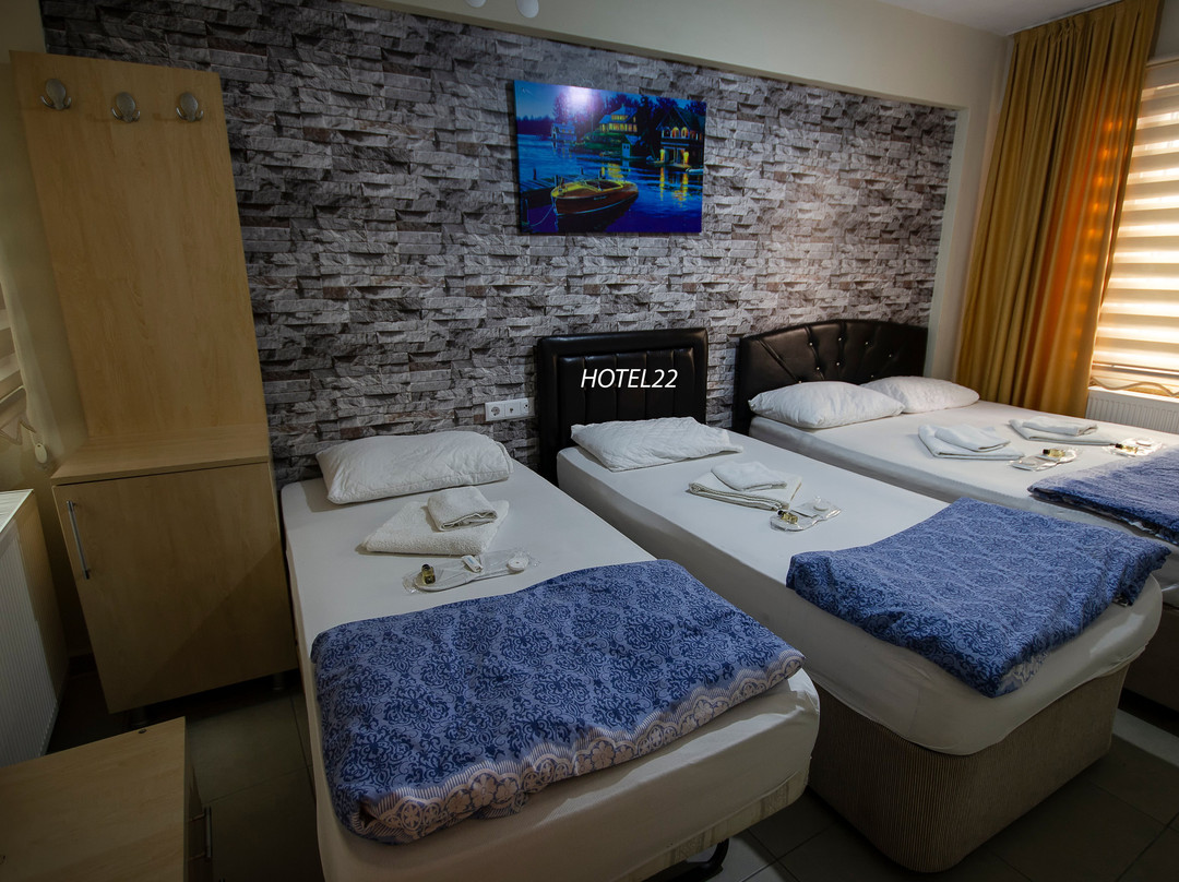 Hotel 22