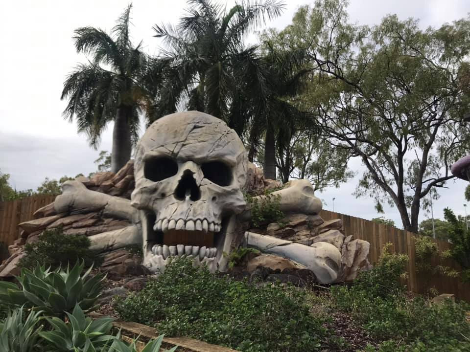 42nd Battalion Memorial Pool-罗克汉普顿必去景点