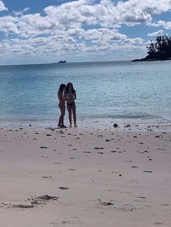 Mars Charters-艾尔利滩必去景点