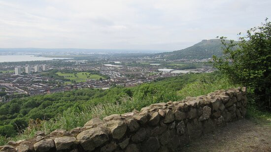 Carnmoney Hill景点图片