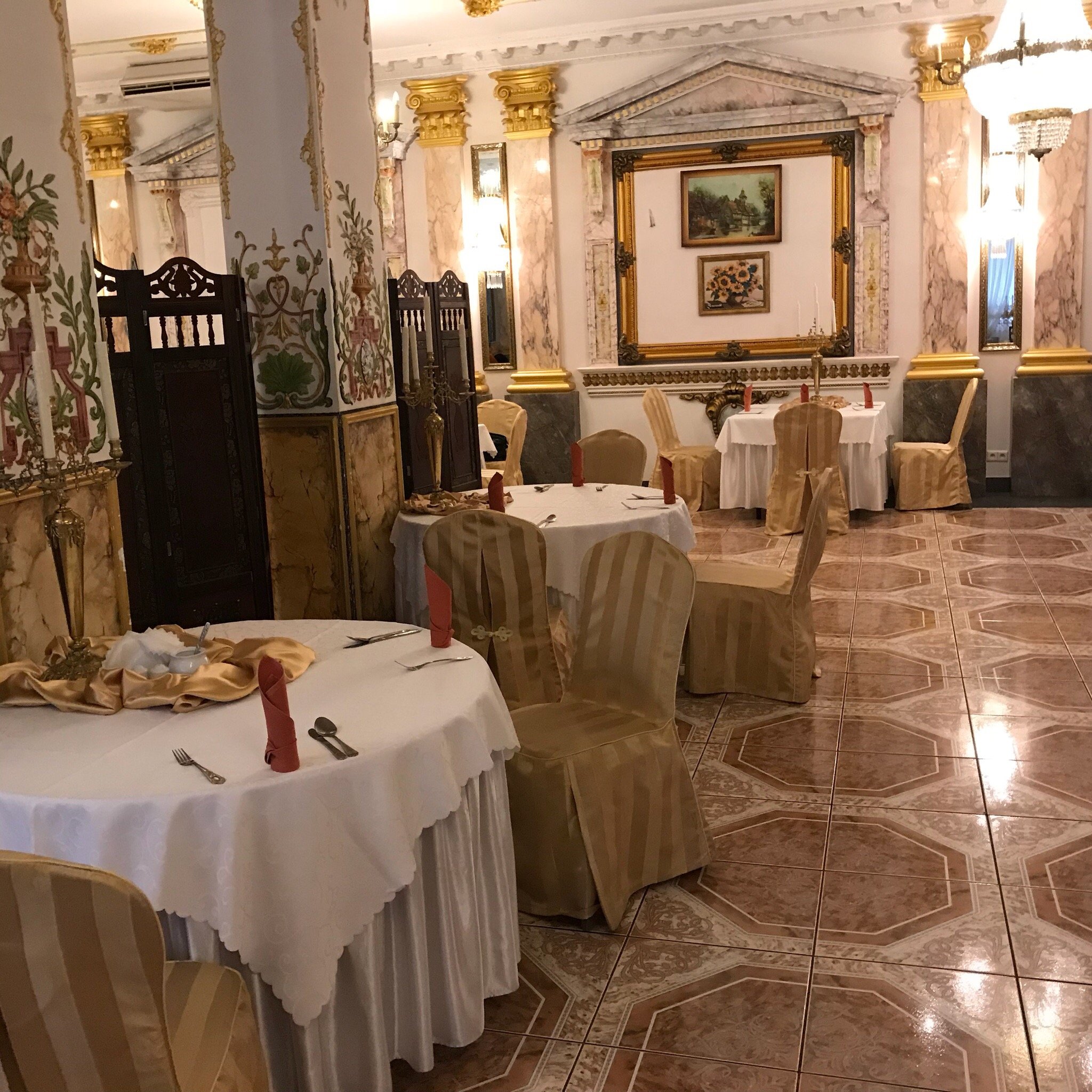 Hotel Ksiaze Poniatowski-官方