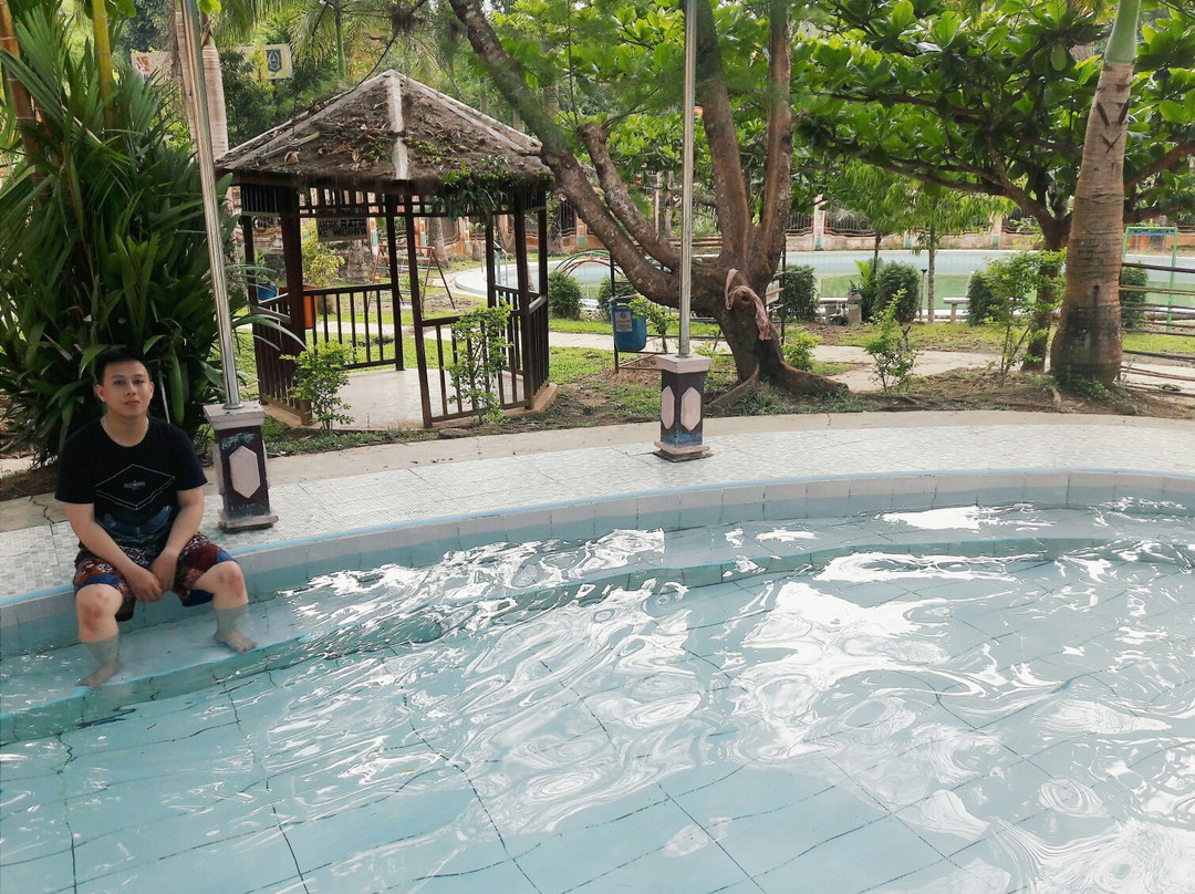 Hulu Sungai Selatan旅游景点-Tanuhi Hot Spring