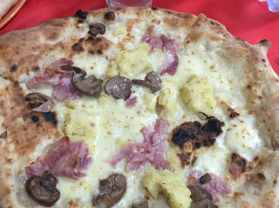 Pizzeria La Nuova Saporita