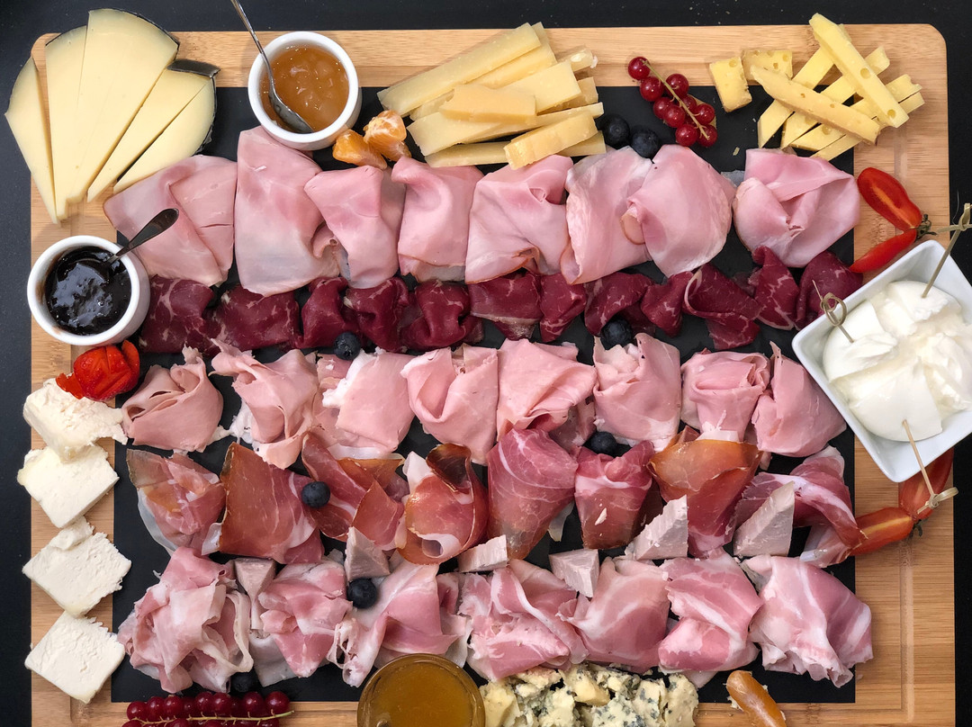 Regona餐馆和美食-Milini Dal 1954 - Bottega Cucina Enoteca