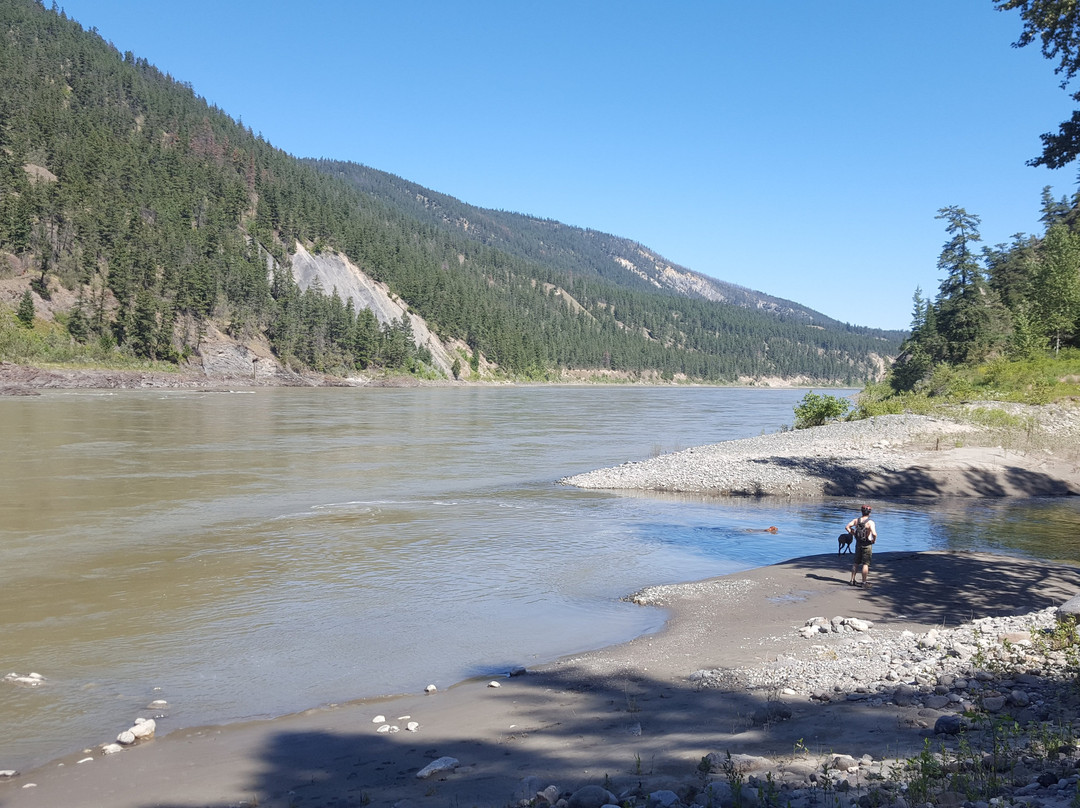 Williams Lake River Valley Trail景点图片