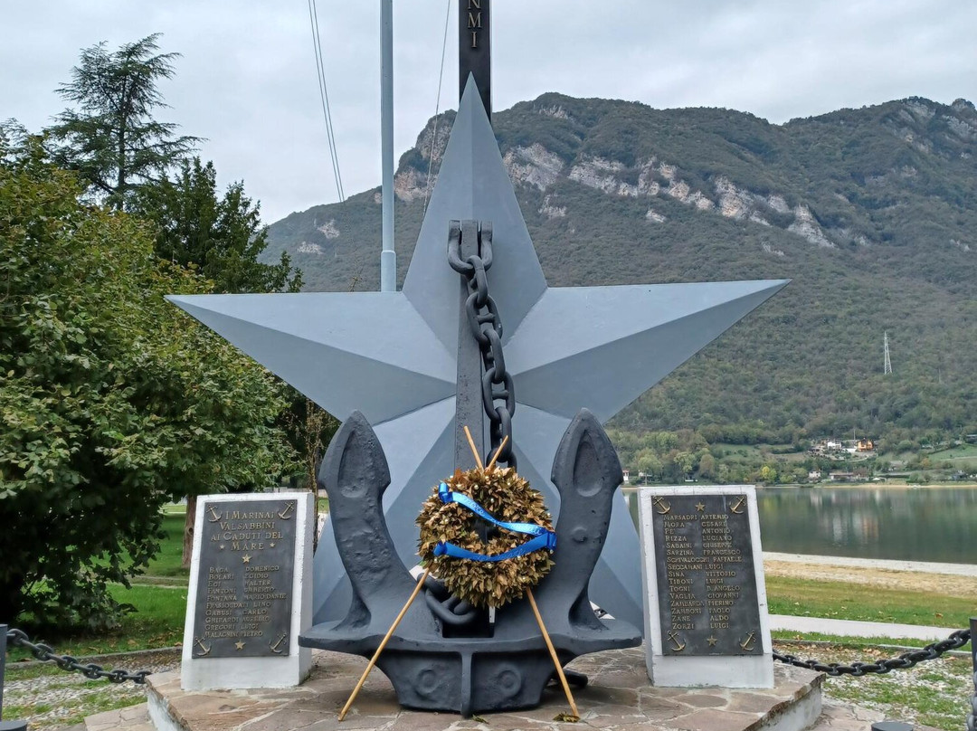 Monumento Ai Caduti Del Mare景点图片