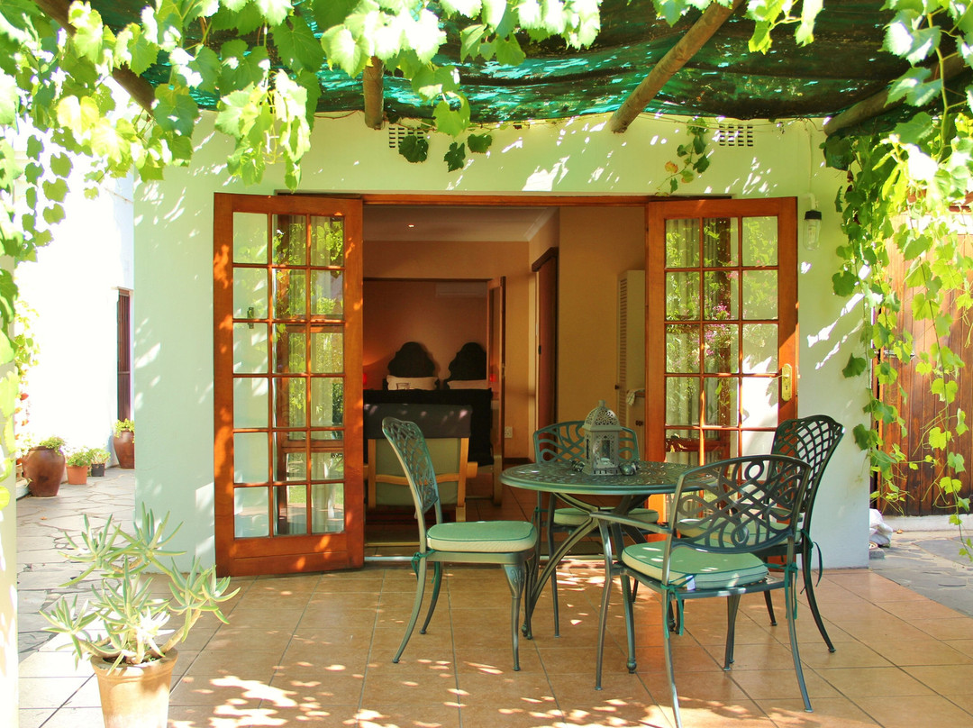 Chantilly Guest House主图