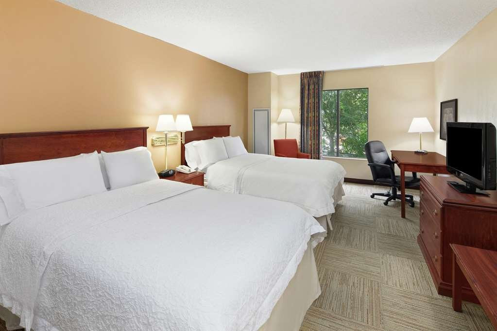 Hampton Inn Columbus-North主图
