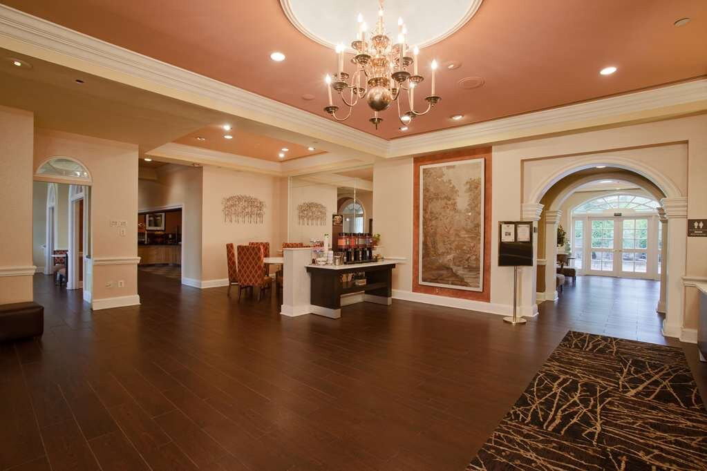 斯坦福希尔顿恒庭旅馆&套房酒店主图