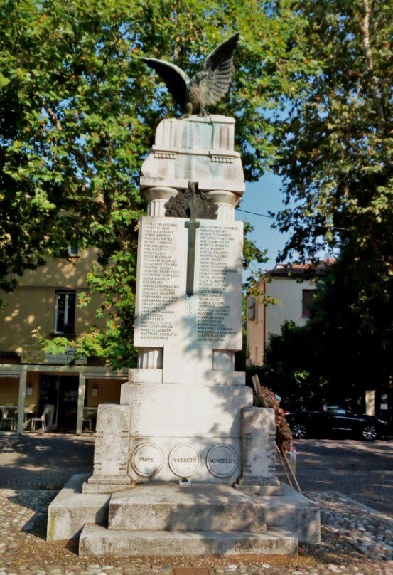 Monumento ai caduti della prima guerra mondiale景点图片