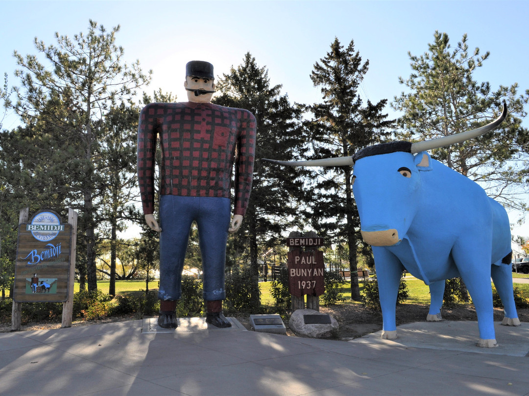 Paul Bunyan and Babe the Blue Ox-伯米吉必去景点