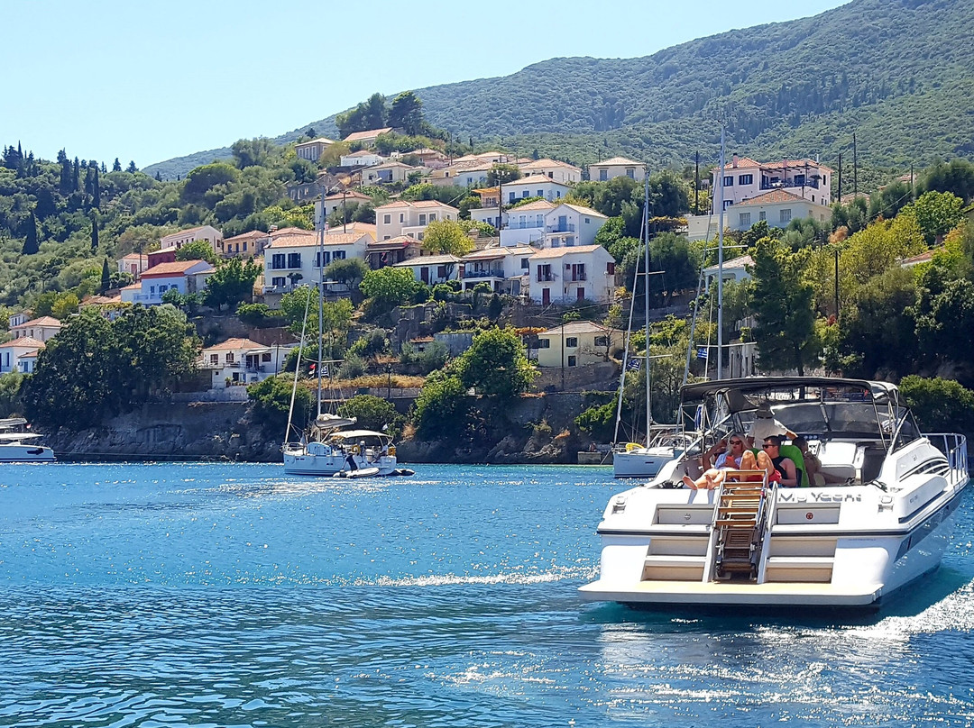 Kioni Harbour-Kioni必去景点