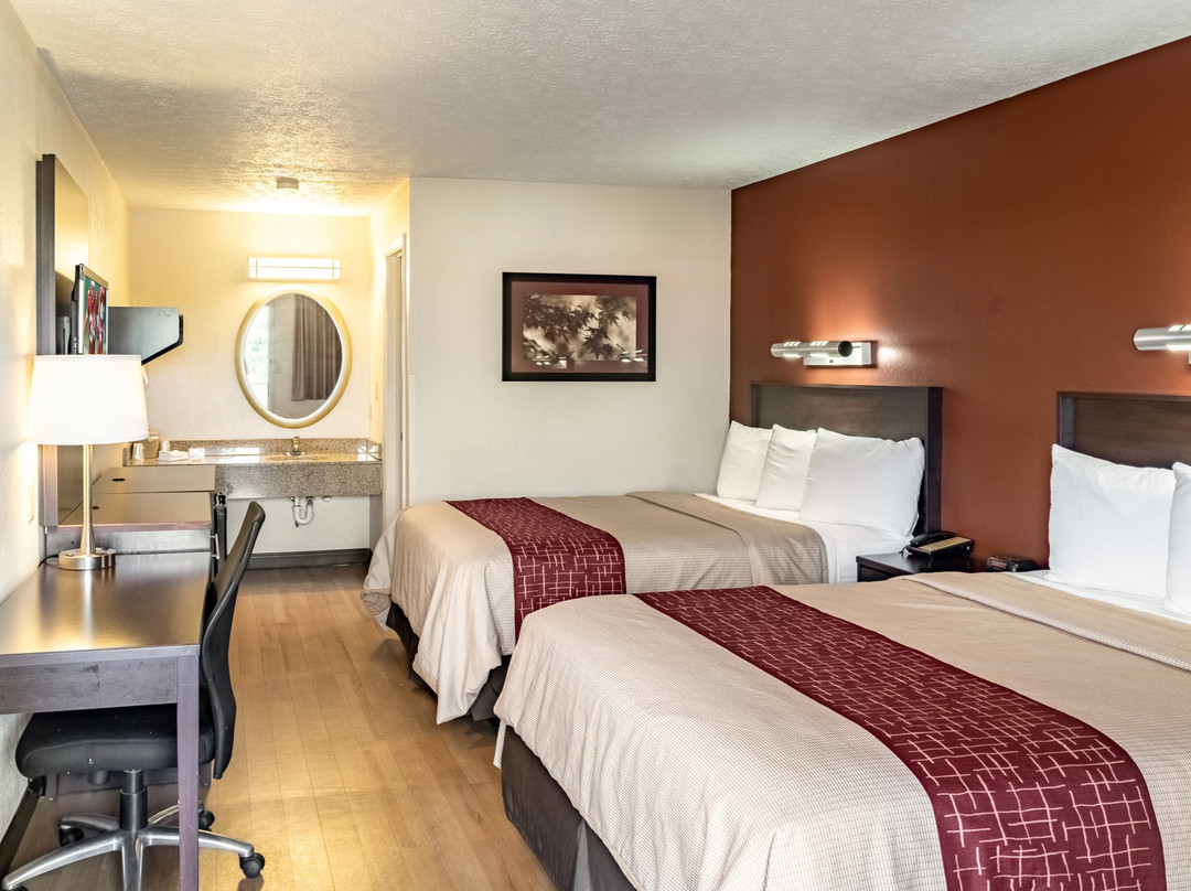 Red Roof Inn Columbus Taylorsville主图