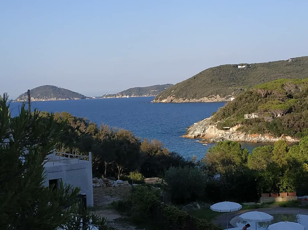 Spiaggia di Spartaia-Procchio必去景点