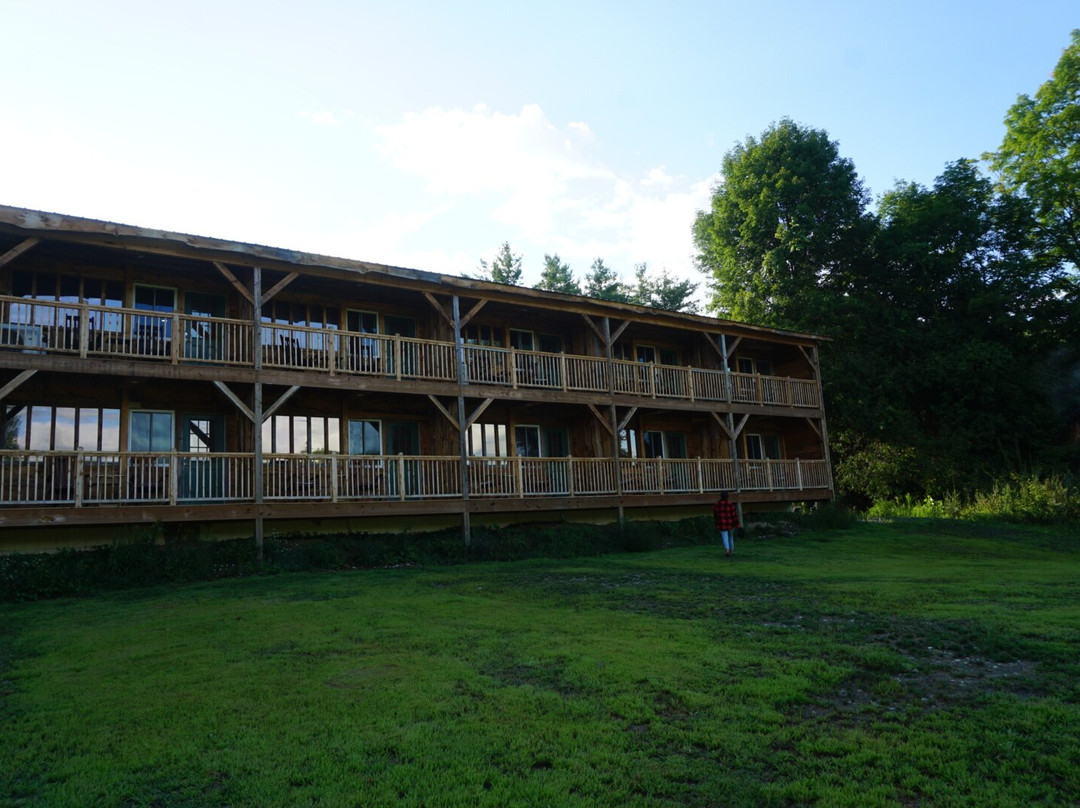 The Halfway House Motel主图