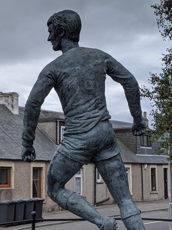 The Jim Baxter Memorial Statue-Cowdenbeath必去景点