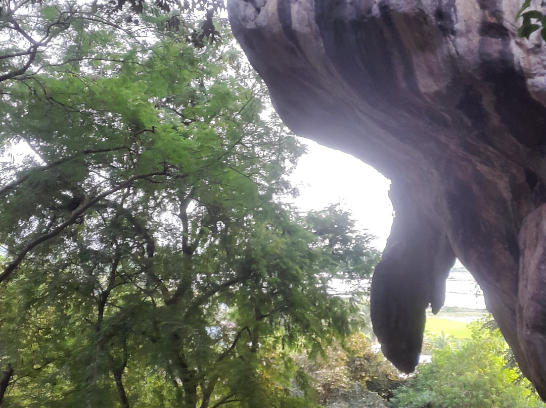 Thanh Van Pagoda (Thach Dong Cave Pagoda)-Ha Tien必去景点