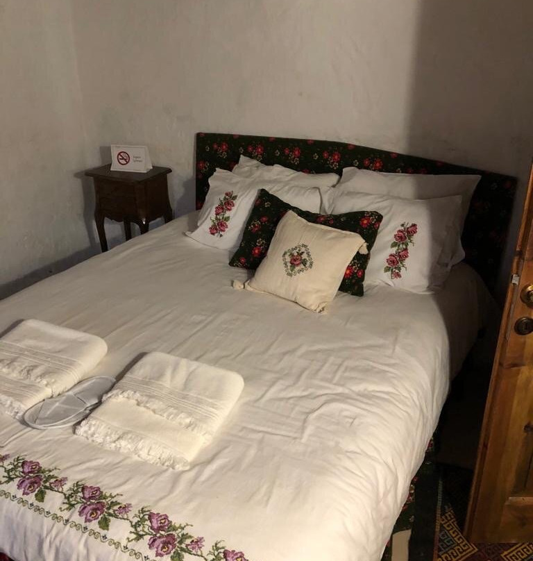 Shiraz Hotel & Restaurant主图