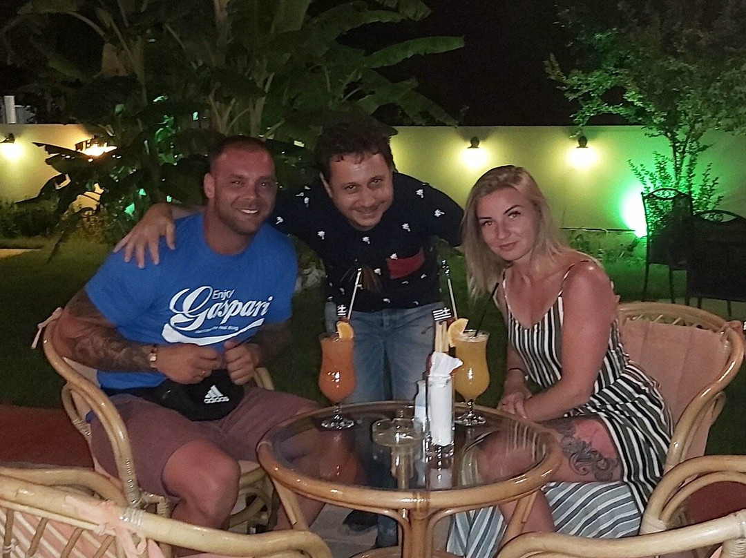 Antonis Cocktail Bar-科林比亚必去景点