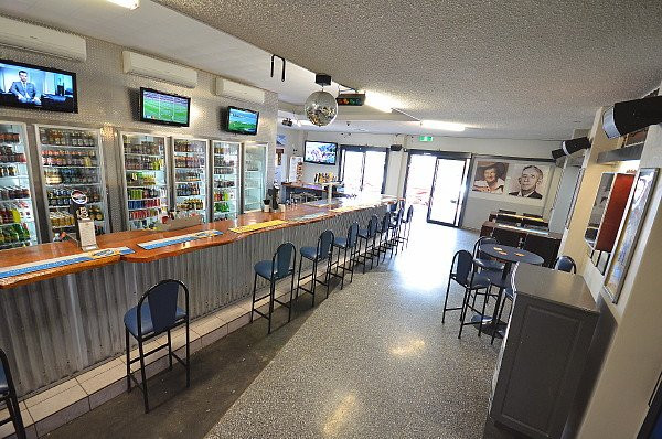 Lees Hotel - The Original Pub With No Beer主图