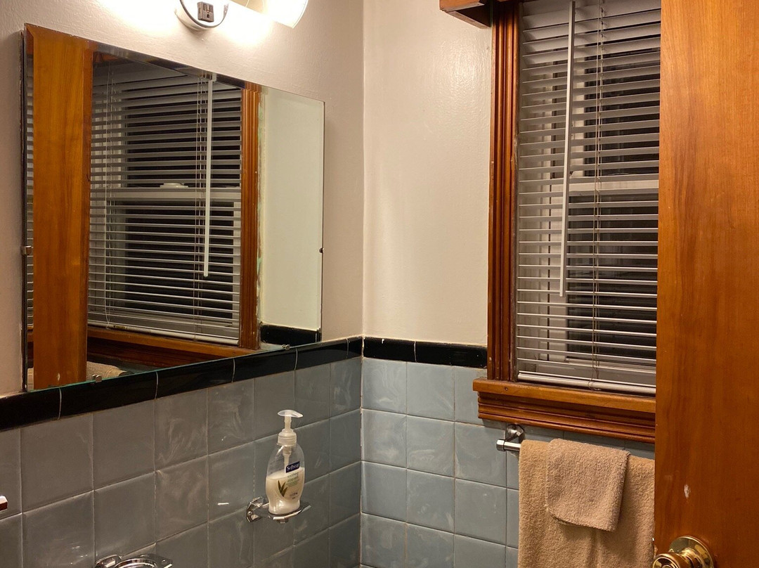 Black Bear Lodge主图