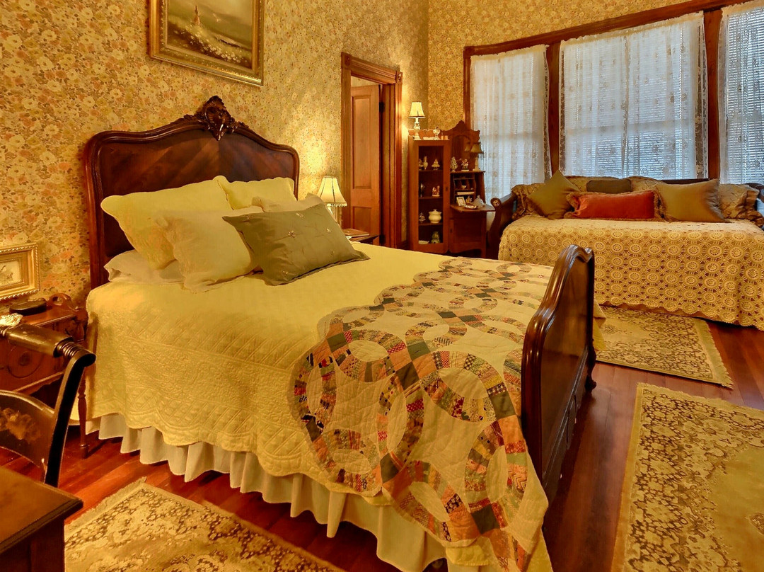 Ross Carroll Bennett House Bed & Breakfast主图