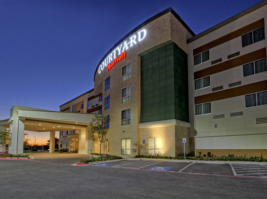 Courtyard by Marriott San Marcos主图
