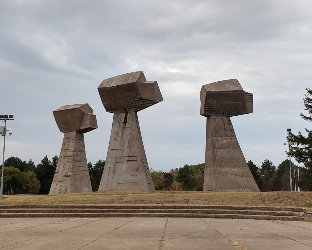 Bubanj Memorial Park-Nis必去景点