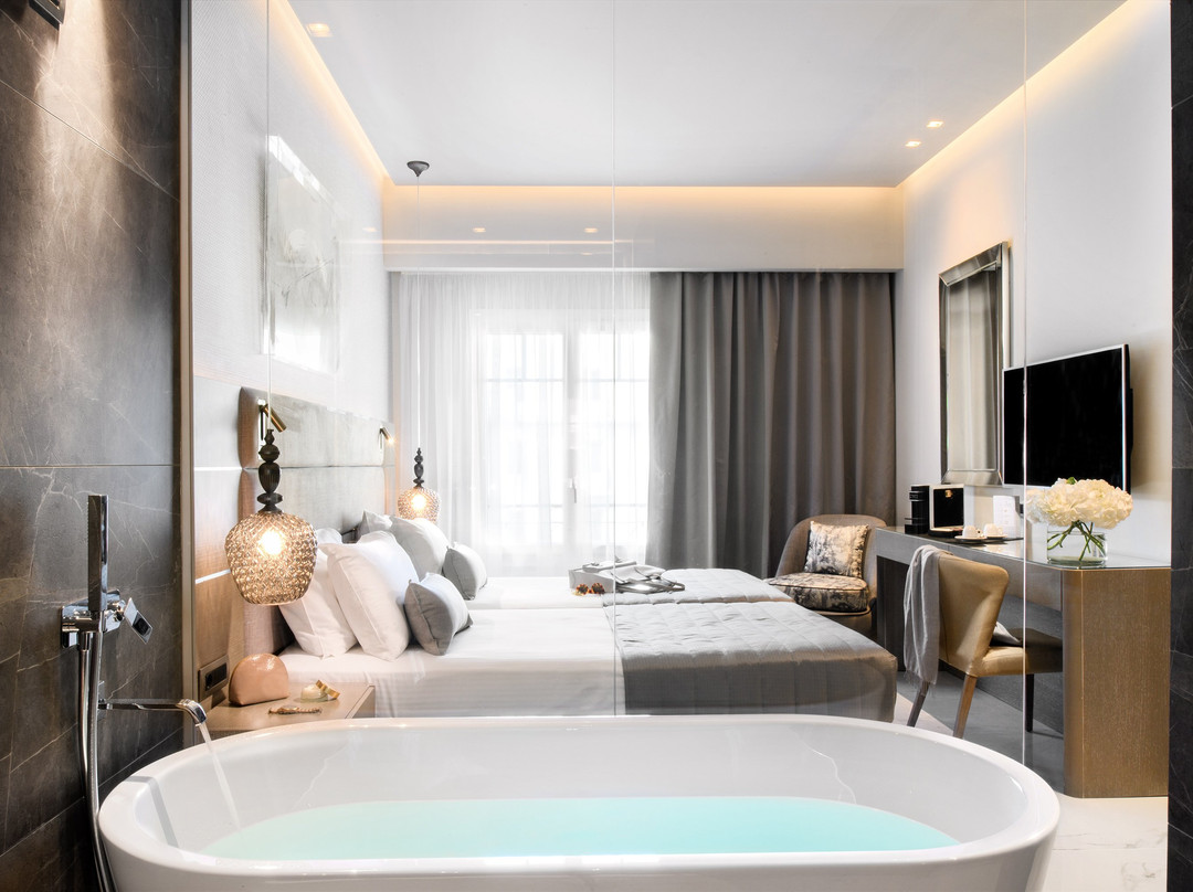 皇宫大酒店主图