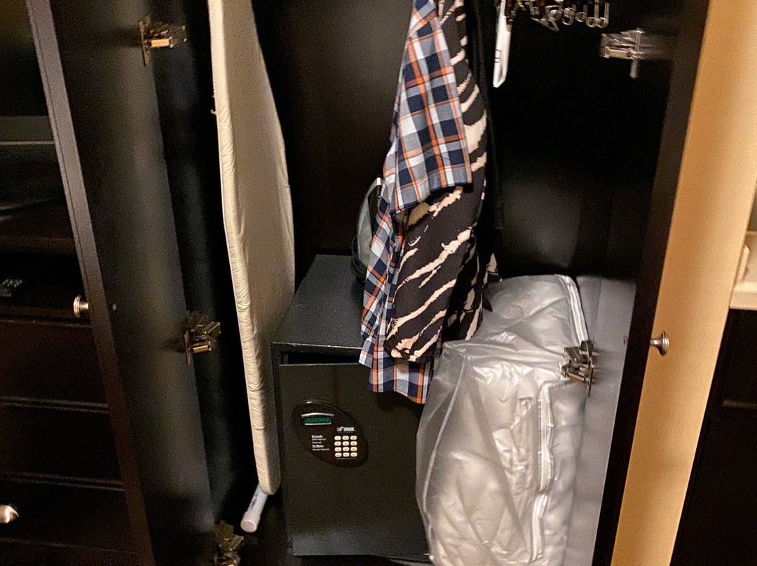 West Inn & Suites Carlsbad主图