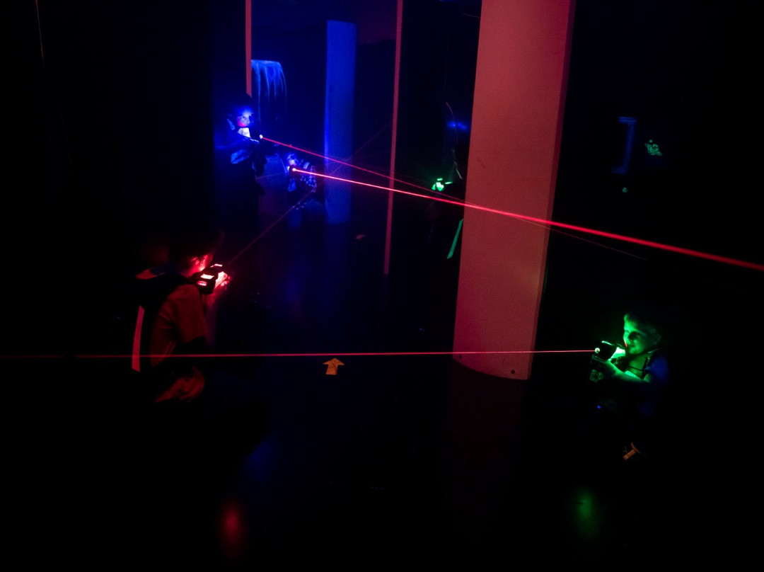 Lasertag Invasion-Granby必去景点