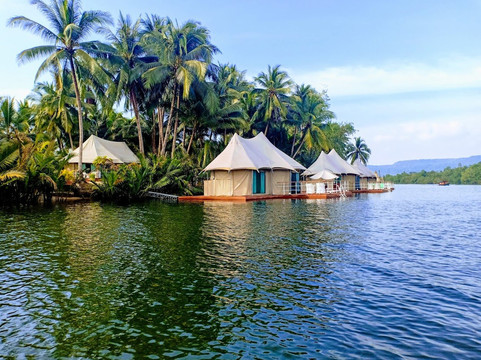 Vana Adventure Travel