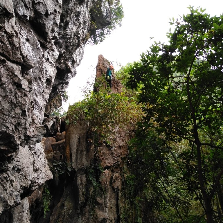 Cat Ba Climbing-卡巴必去景点