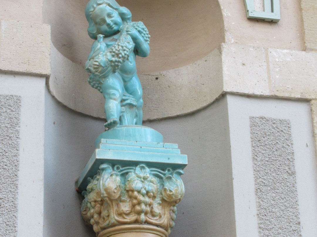 Putti en Facade de l'Orangerie-Mondorf-les-Bains必去景点