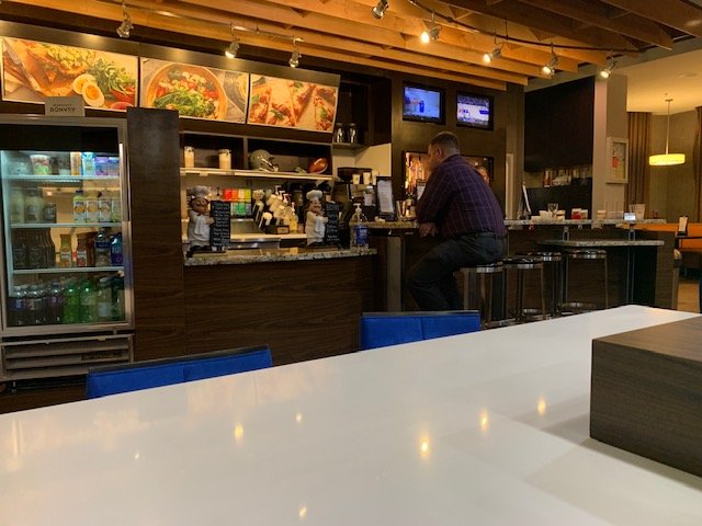 Courtyard by Marriott Victoria-餐饮