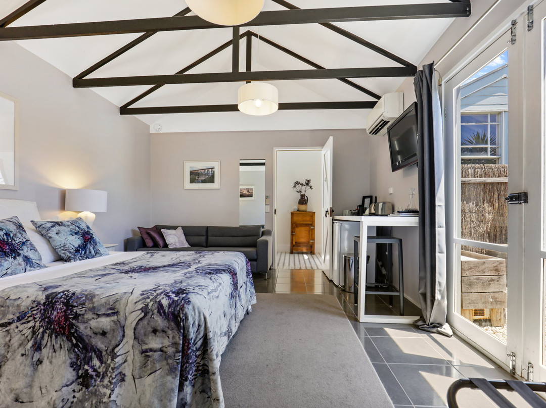 Clifftop Boutique Accommodation主图