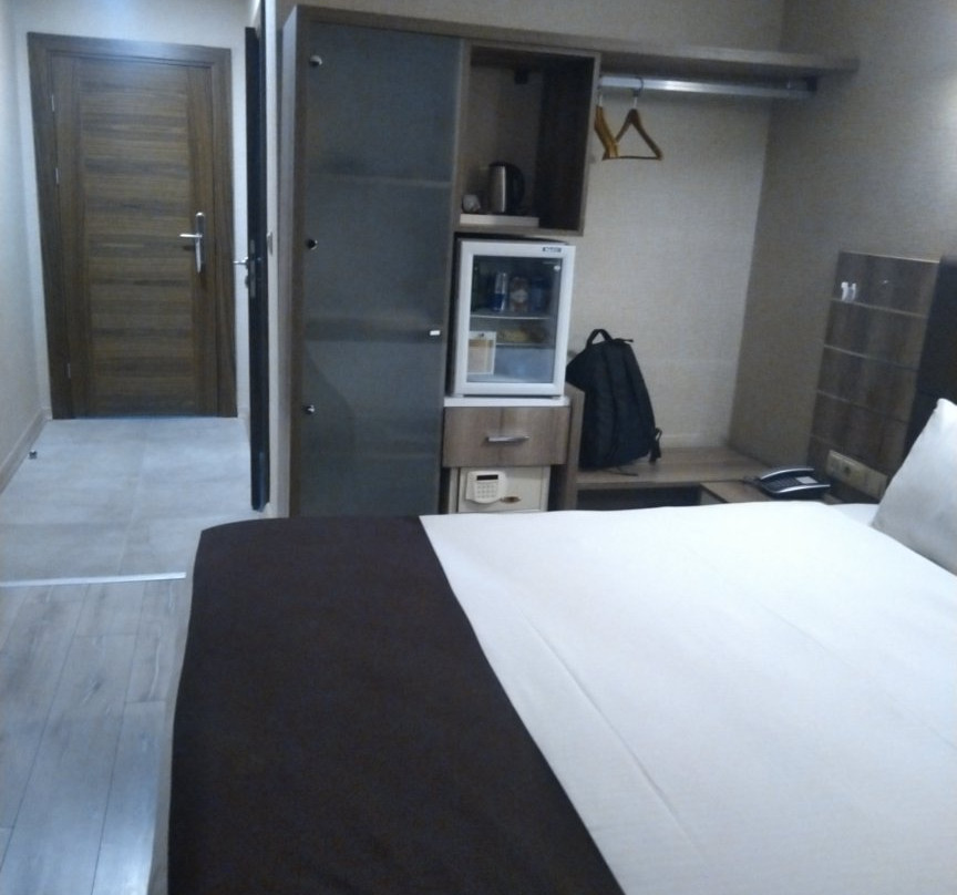 Hotel Business Han主图