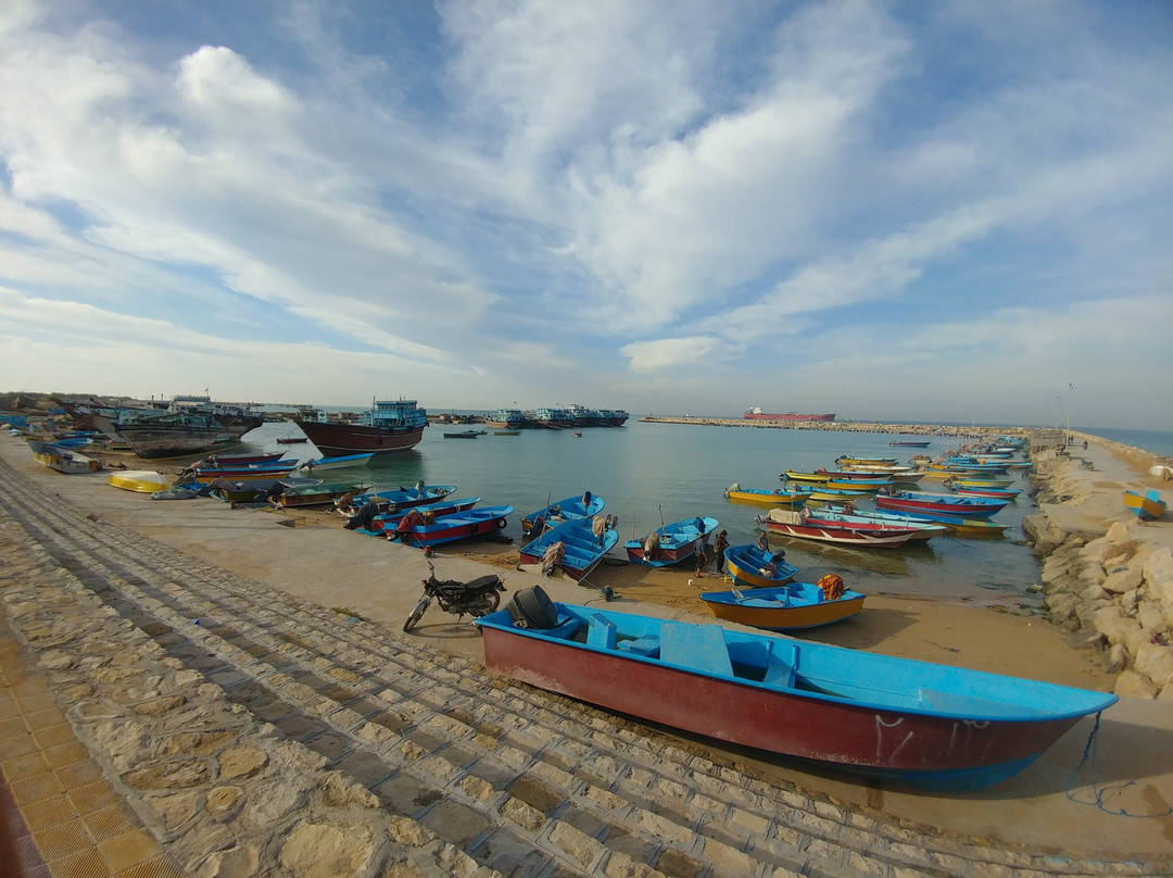 Siraf Ancient Graveyard-Bushehr必去景点