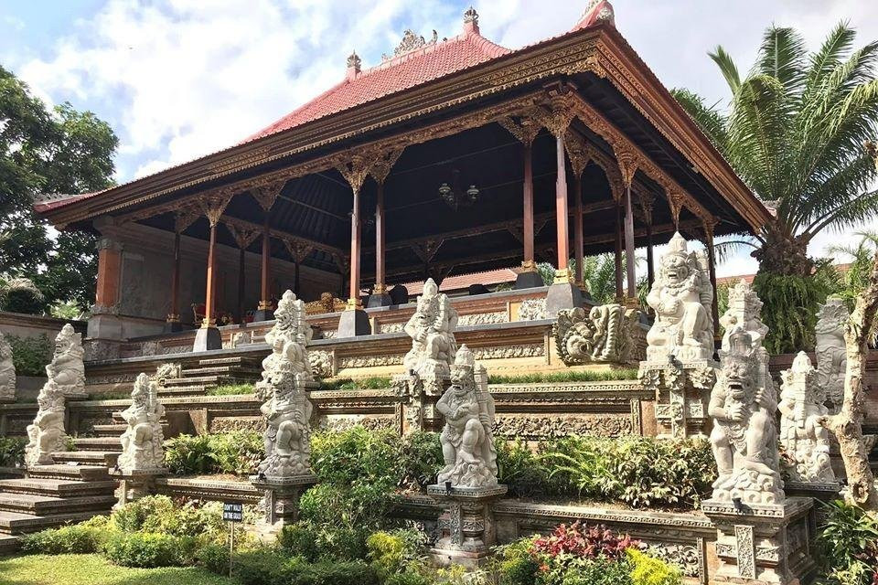 Palace Info